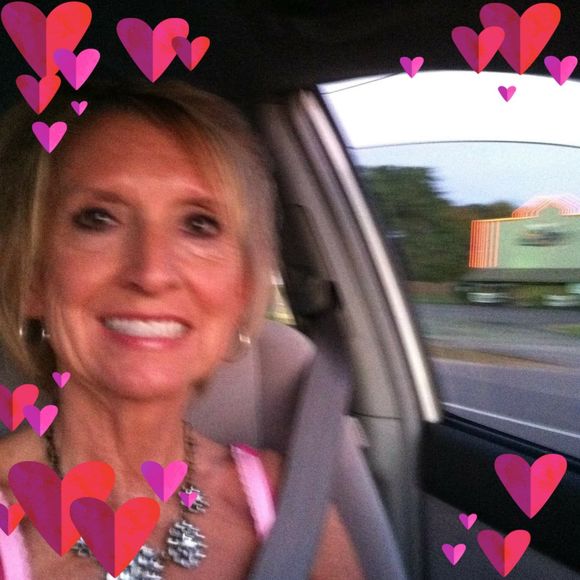 Meet your Posher, Linda - Picture 1 of 1